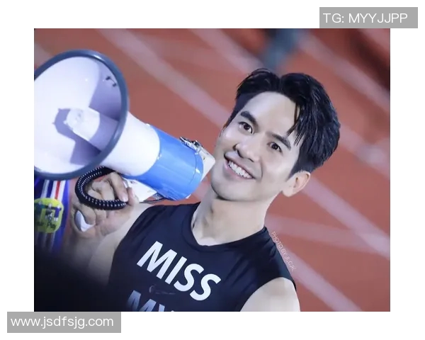 演艺圈与体育界的交汇点盘点那些兼具演技与球技的明星们