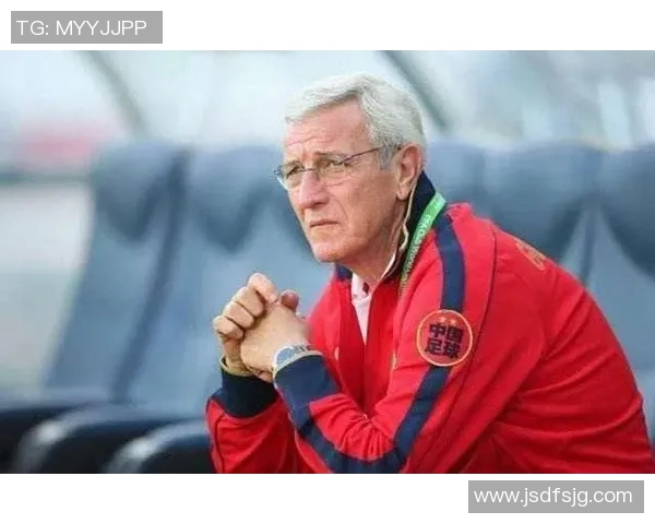 眉毛粗的足球明星男展现独特魅力与风格的运动之路